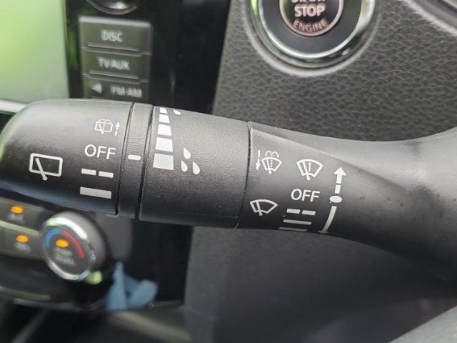 国産車から輸入車まで多様なお客様のニーズのお応えできるように、全国規模で豊富な在庫展開！車のことならWECARSへ！