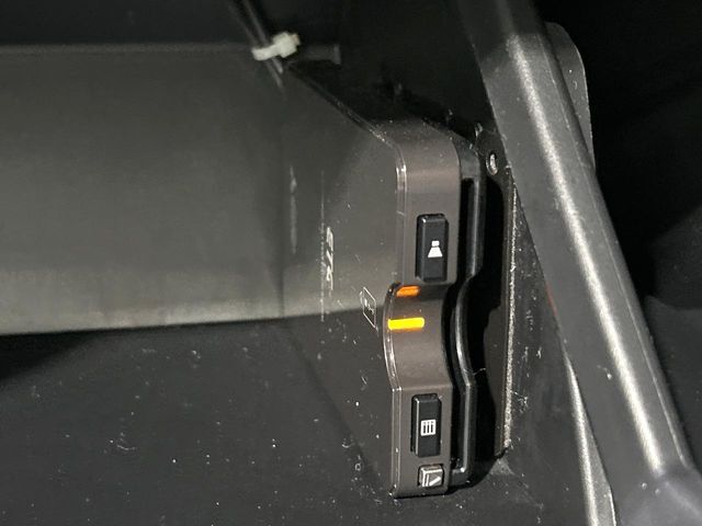 【ETC】高速道路の料金所をストレスなく通過！話題のスポットやサービスエリアに多い「スマートIC」利用時は必須のアイテムです。当店でセットアップを実施、ご納車当日からすぐにご利用いただけます！