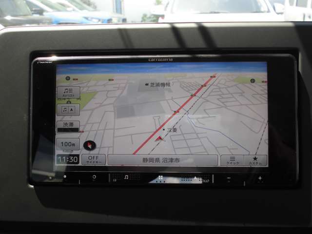 楽ナビ新品装着しました。