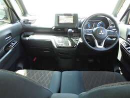 納車の際には車検整備を実施致します。ご購入後の整備や修理はサービス工場にてしっかりと行わせて頂きますので、ご購入後のアフターサービスまでお任せください！