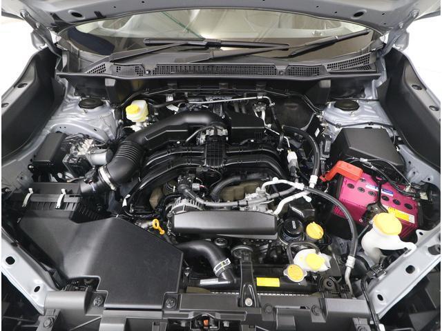 ■スバルと言えば水平対向エンジン。車体の低い位置に搭載されているので、万一の衝突時には、エンジンルームの下へ潜り込み、室内の乗員の被害軽減に貢献致します。
