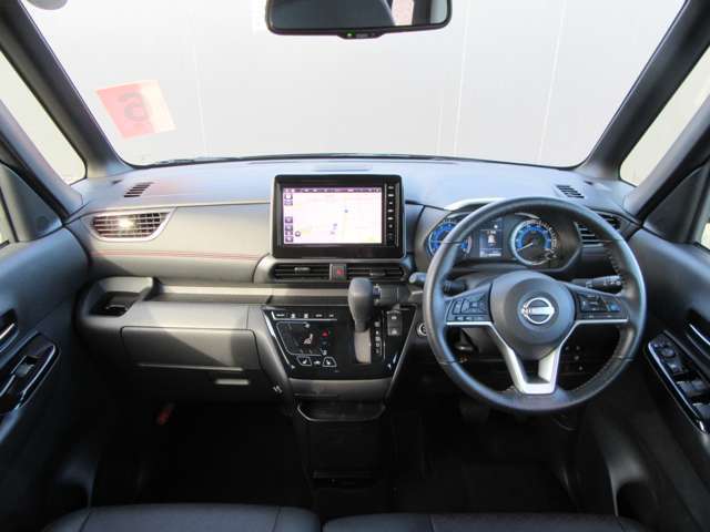 ★☆★展示全車両除菌施工済み★☆★　ウィルス・菌に効果のある安定化二酸化塩素を直接噴射させ、車内の隅々まで除菌しています。キレイにクリーニング済みです。ぜひ直接ご来店の上、ご確認ください！