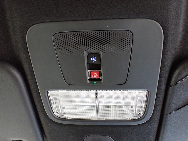 安心・安全と快適・便利を提供できる機能を備えた『Honda　CONNECT』対応です！緊急時にはボタン一つで緊急サーポートセンターに繋がります。