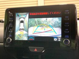 【パノラミックビューモニター】専用のカメラにより、上から見下ろしたような視点で360度クルマの周囲を確認することができます☆縦列駐車や幅寄せ時に活躍してくれます♪