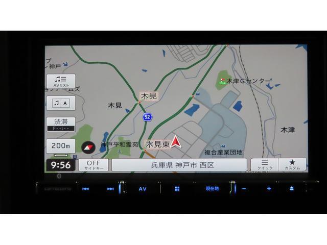 carrozzeriaのカーナビが装備されています。タッチパネルで操作がしやすいので旅行やドライブに大活躍してくれます。