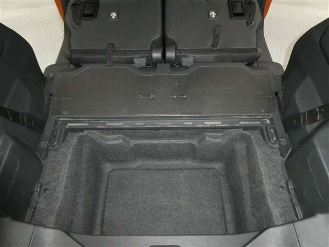 広々としたラゲージスペースを備えています。ライフスタイルに合わせていろいろな物を積み込めます！