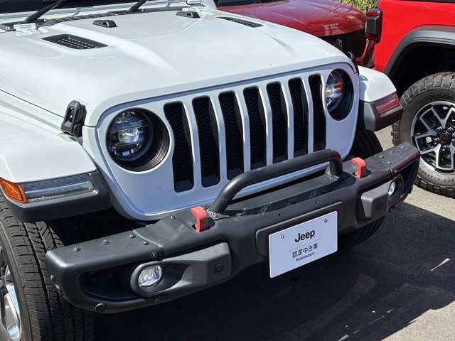 Jeep伝統のセブンスロットグリル！