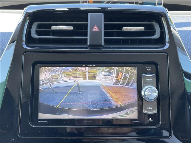 こちらカーナビの写真になります。一通りの装備はついてます。動作確認済みです。詳しい機能に関しましては装備欄を確認ください。ドライブには必須の装備ですよね。個人差はありますが、音の臨場感が素晴らしです！