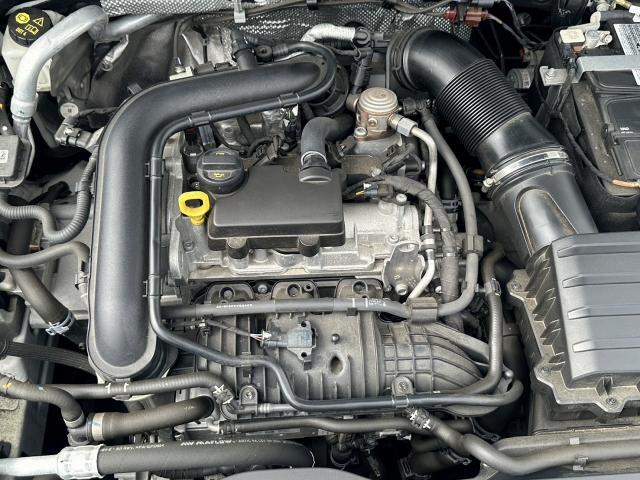 【30TFSIエンジン】排気量を小さくし、燃費・環境性能の向上と余裕あるパフォーマンスを両立するTFSIエンジン。ターボチャージャーとガソリン直噴システムFSIの組み合わせ