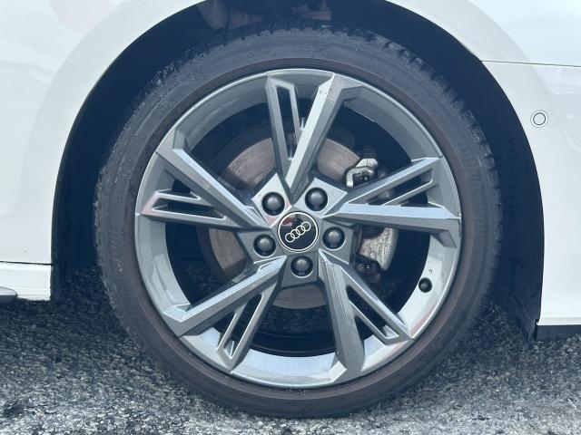 【純正18インチアルミホイール】スタイリッシュなデザインでAudiならではの卓越した走りを支えるホイールと足回りです！