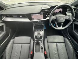 【認定中古車】Audi専門のテクニシャンが、100項目にもおよぶ精密な点検を実施。すべてをクリアしたAudi車のみが対象となります。