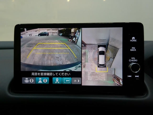 狭い道・見通しの悪い交差点・縦列駐車・車庫入れなども安心のマルチビューカメラシステム搭載です。運転時・駐車時の困った場面で心強い味方になってくれます。