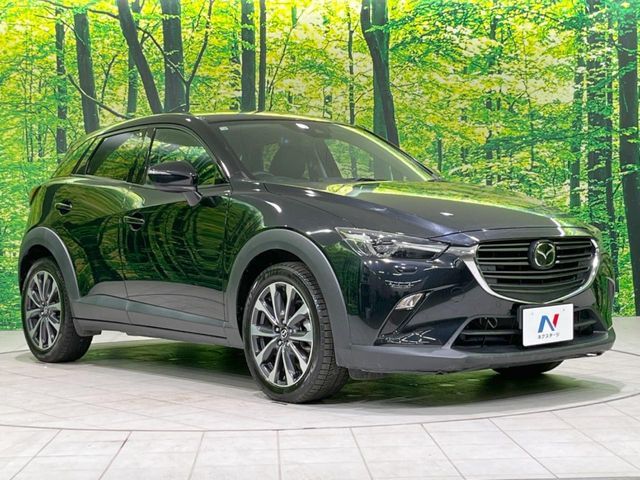 大好評のボディコーティング「弾スプラッシュコート」もご納車までに施工可能。通常のガラスコートと異なる、耐久年数6年の無機質ガラスコーティングが、ボディをキレイな状態に保ってくれます。