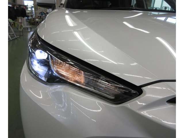 Bi-Beam　LEDランプ+ターンランプ+クリアランスランプが付いています。