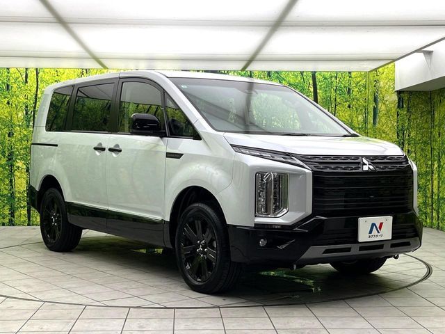 大好評のボディコーティング「弾スプラッシュコート」もご納車までに施工可能。通常のガラスコートと異なる、耐久年数6年の無機質ガラスコーティングが、ボディをキレイな状態に保ってくれます。