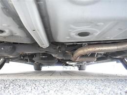 【車両下廻り】サビや腐食で機能の低下や故障を招きます。当店では1台1台検査をして細かく掲載しております。