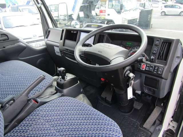 使用感の少ない車内もオススメPOINTの1つ！