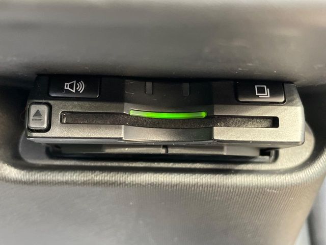 【ETC】高速道路の料金所をストレスなく通過！話題のスポットやサービスエリアに多い「スマートIC」利用時は必須のアイテムです。当店でセットアップを実施、ご納車当日からすぐにご利用いただけます！