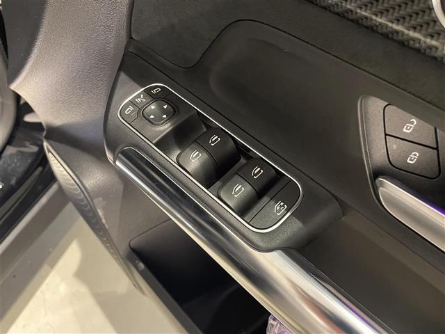 カーセンサーを見て電話しましたとお伝え下さい。0078-9711-254277までお気軽にお電話下さい。全国納車可能です。納車方法に関してもお気軽にご相談ください。