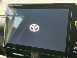 【純正10.5型ナビ】ナビはもちろん、多彩なメディアをお使い頂けます。TV/DVDチューナー装備。AppleCarPlay・AndroidAutoにも対応！