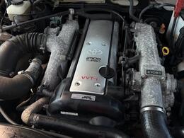 もはや説明不要の名機！1JZツインターボ車！低回転から高回転まで、ストレスフリーで一気に回ります☆アクセルを踏めば、レスポンス良くついてきてくれるので走りの良さを体感して頂けます★是非現車をご覧下さい