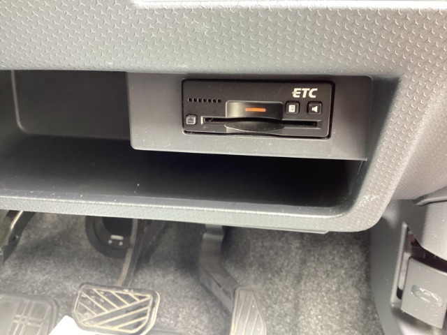【ETC】今やカーライフにおける重要性はナビにも匹敵するのではないでしょうか？セットアップを行うことで利用可能になります！