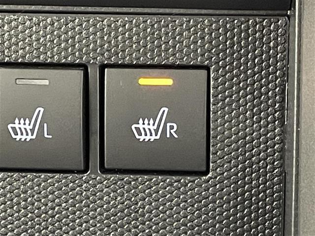【シートヒーター】シートを温めてくれる暖房機器です！長時間座っていると負担が掛かりやすい背中や腰、または冬場などの寒い日に冷えやすい脚部に快適なぬくもりを伝えます。