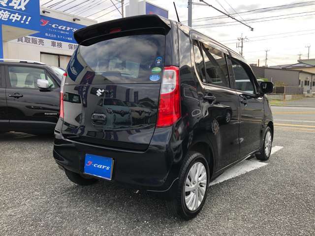 「外装」大きなキズや凹みなど無く良好です♪　「内装」こちらも良好でタバコなどの嫌な臭いもございません♪