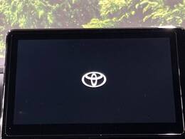 【10.5インチ　ディスプレイオーディオ】大画面のディスプレイはAppleCarPlayやAndroidAutoが利用可能。大きな画面でスマホナビアプリ等が利用いただけます♪