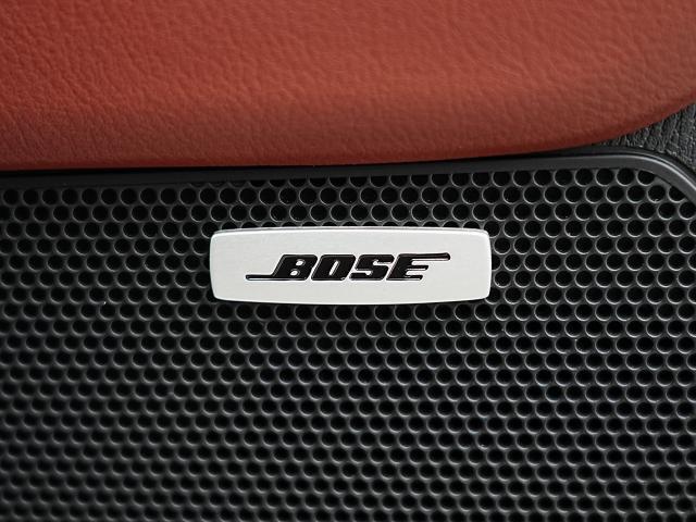 BOSEサウンドシステムを搭載しています。BOSE社と共同開発により車種専用チューニングが施されています。良質なサウンドでお好きな音楽をお楽しみください。