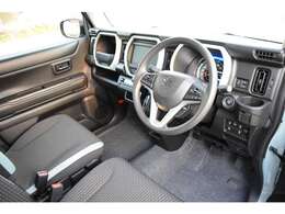 ●当店ではスマホにてInstantLiveによる中継型ライブ商談を取り入れております。スマホを介して動画にて車両をご覧いただきご来店いただく事の難しい遠方のお客様にも安心して購入頂けます。