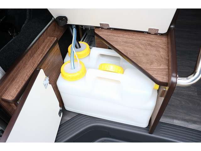 清水・排水タンク☆