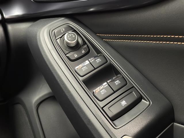 気になる車はお電話やメールで当店にお問い合わせください。なお、お電話での在庫の取り置きはできません。ご来場の際は、商談が重なる事が増えていますので事前に在庫有無をご確認くださいませ。