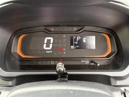 【スピードメーター】『スピードメーター』の画像になります。メーターがシンプルで見やすく運転しやすいですね！