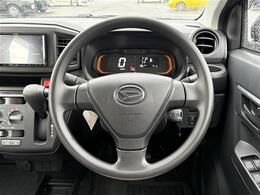 【ハンドル】『ハンドル/ステアリング』の画像になります。写真の内容に関してご不明点、ご質問等がございましたらお気軽にガリバー店舗までお問い合わせください。