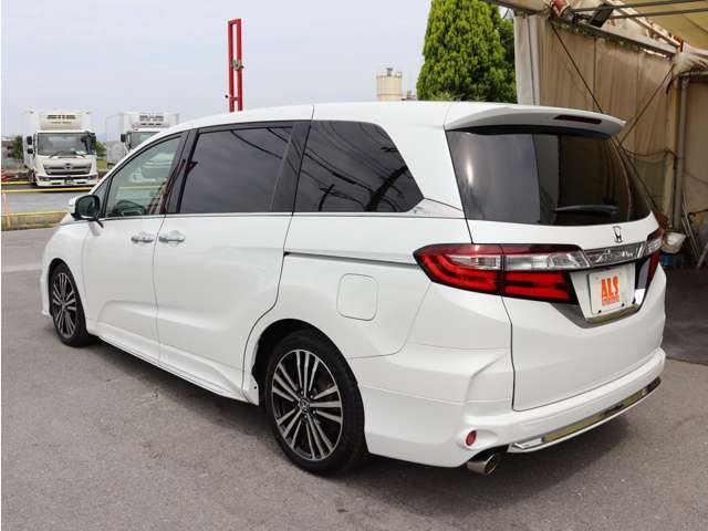 平成28年・走行9.1万キロ☆豪華な黒革シート☆TEIN車高調・無限リヤエアロ＆マフラー付きでカッコよく仕上がっております☆内外装とてもキレイな1台☆