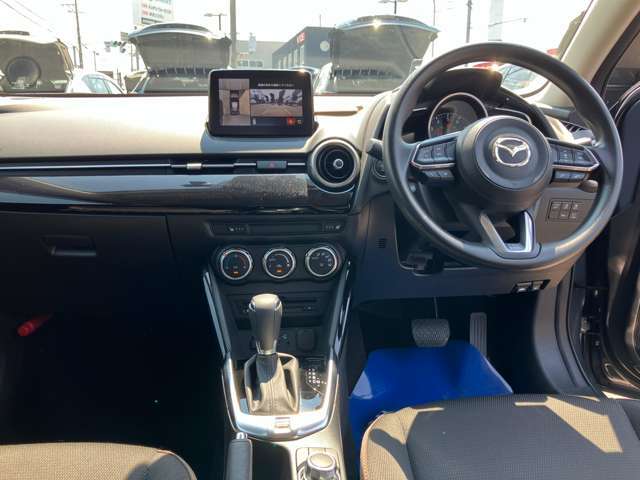 見晴らしが良く開放的な車内。視界も良好でストレス無く快適なドライブをご提供できます♪