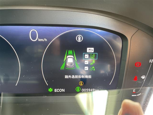 【スピードメーター】『スピードメーター』の画像になります。メーターがシンプルで見やすく運転しやすいですね！