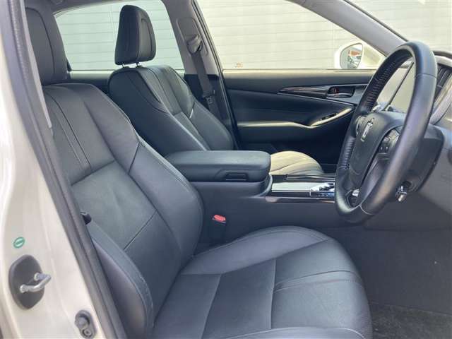 運転席シート