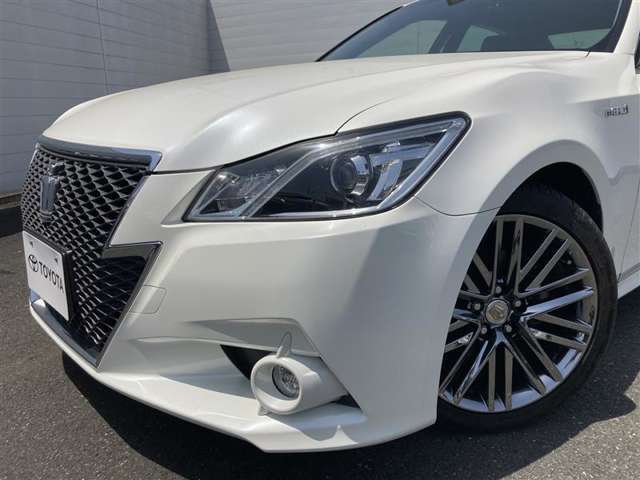 納車前に、しっかりと当社整備工場にて整備を行います。エンジンオイル、エンジンオイルフィルター、ワイパーゴム、バッテリーは新品に交換してからお渡しです！金額はかかりません！！(^-^)v
