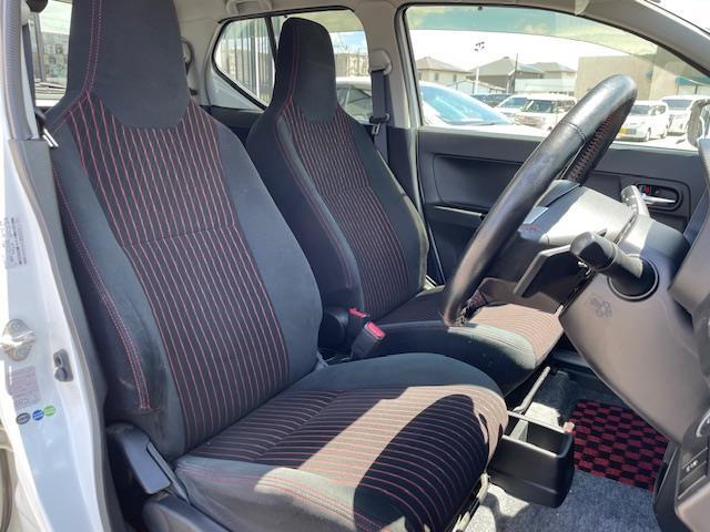 店舗にて現車の確認もいただけますので、お電話で在庫のご確認の上、是非ガリバー黒部店までご来店くださいませ！！！