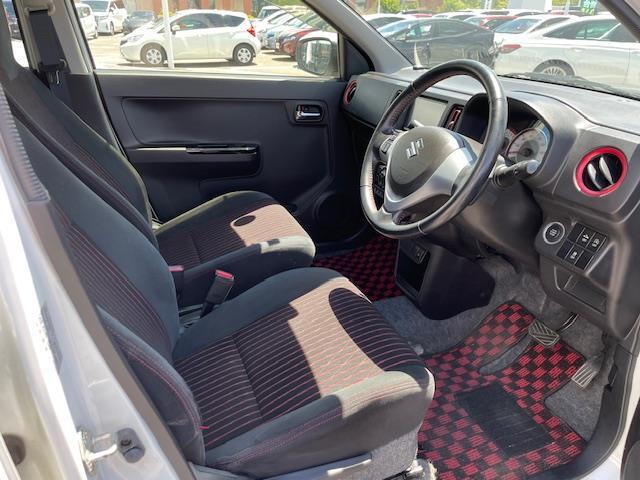 店舗にて現車の確認もいただけますので、お電話で在庫のご確認の上、是非ガリバー黒部店までご来店くださいませ！！！