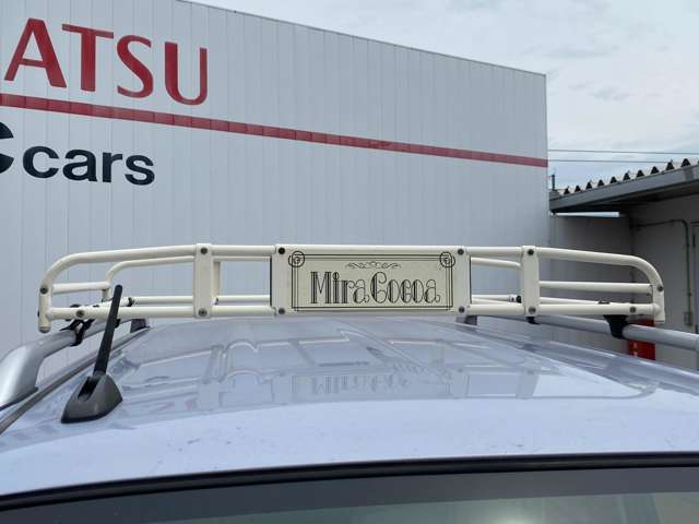 国道二号線沿いの店舗はアクセスも良く、県内外から多数ご来店いただいています。全国納車可能です。地域によっては陸送費がかかりますのでお問い合わせください。