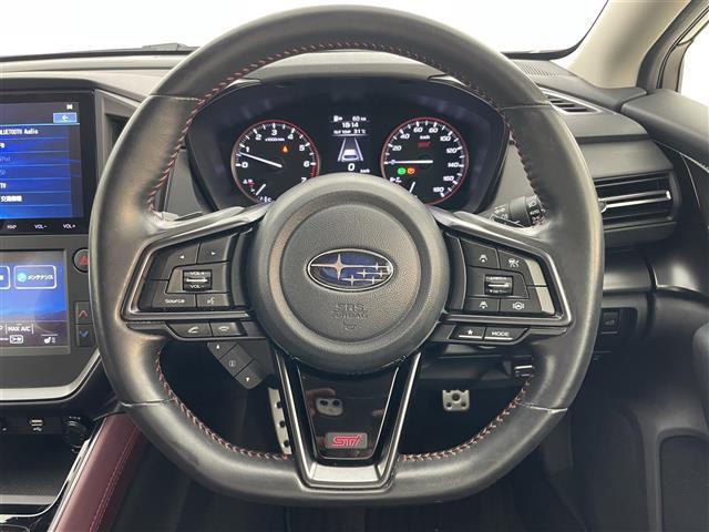【STi 革巻きステアリング】