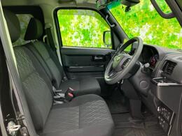 「この車の写真をもっと見たい」「状態が気になる」「この装備はついている？」どんな小さな疑問でもお気軽にお問い合わせください！