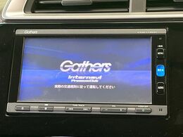 【純正ナビ】人気の純正ナビを装備。オーディオ機能も充実しており、Bluetooth接続すればお持ちのスマホやMP3プレイヤーの音楽を再生可能！毎日の運転がさらに楽しくなります！！