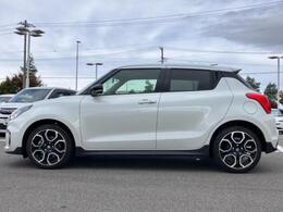 WECARSの在庫ページをご覧いただき誠にありがとうございます！WECARSは「お客様第一」をモットーにお客様のカーライフを全力でサポートいたします！