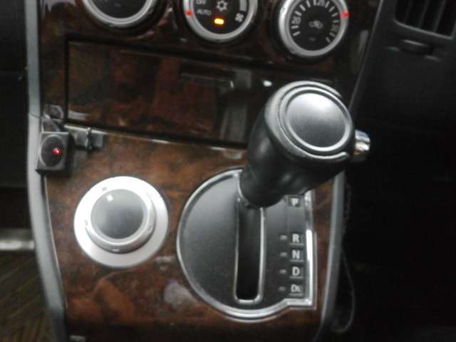 4WDロック機能付