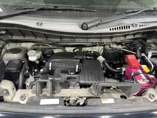 親切・丁寧な専門メカニックスタッフが応対！・車検・点検整備・事故等の修理などアフターサービスも安心。お車のカスタマイズもネクステージのサービススタッフまでご相談ください！