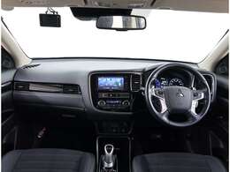 操作性の良いインパネ周りです